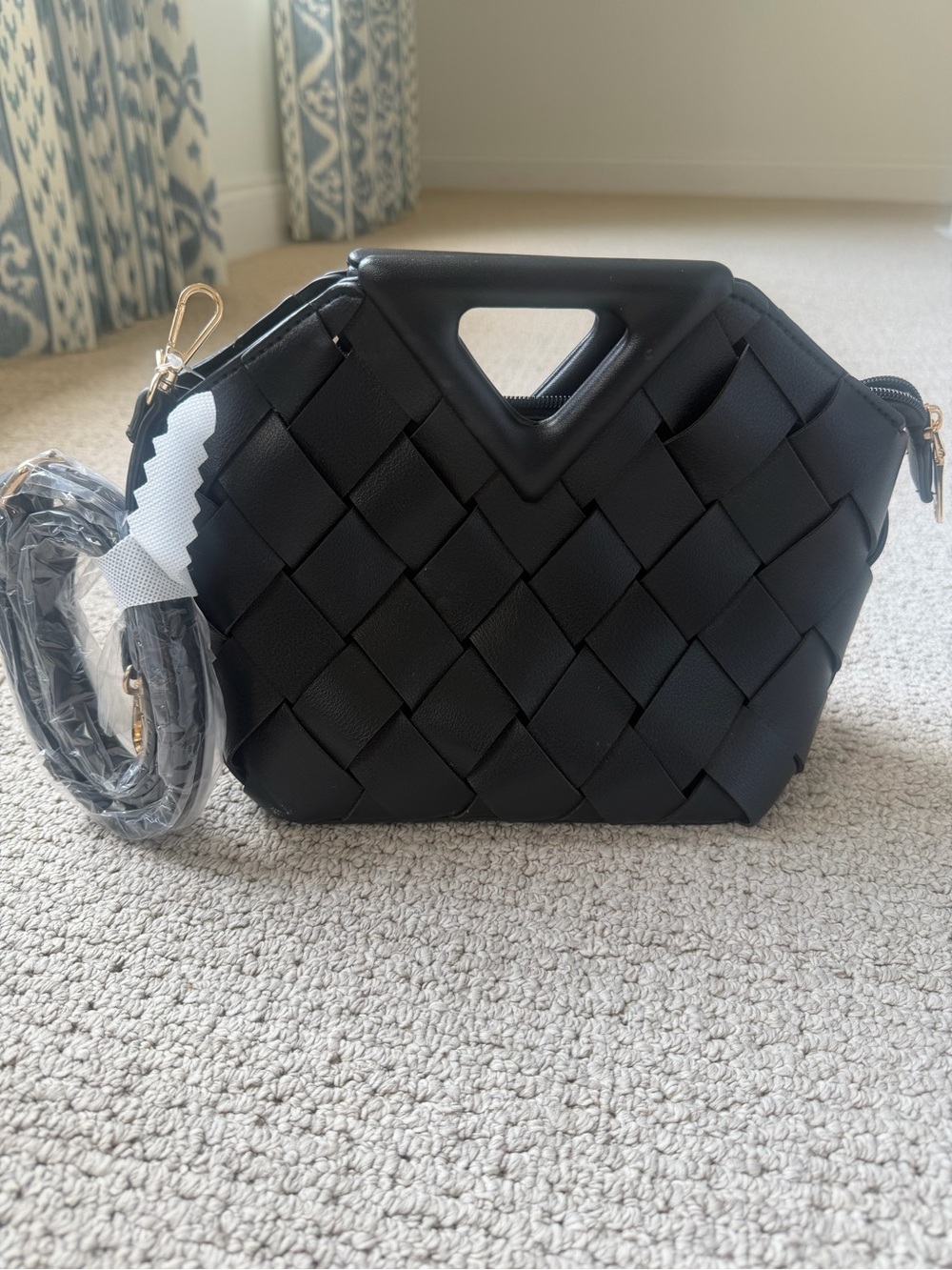 NWOT Triangle Handle Faux Leather Woven Bag